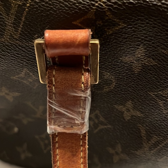 Authentic Louis Vuitton - Picture 10 of 12